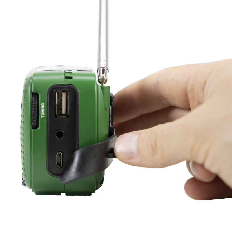 Nødradio FM / MW / SW med håndsving og solceller 