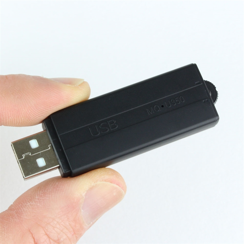 Billede af USB-stick med lydaktiveret aflytning, 25 dages standby